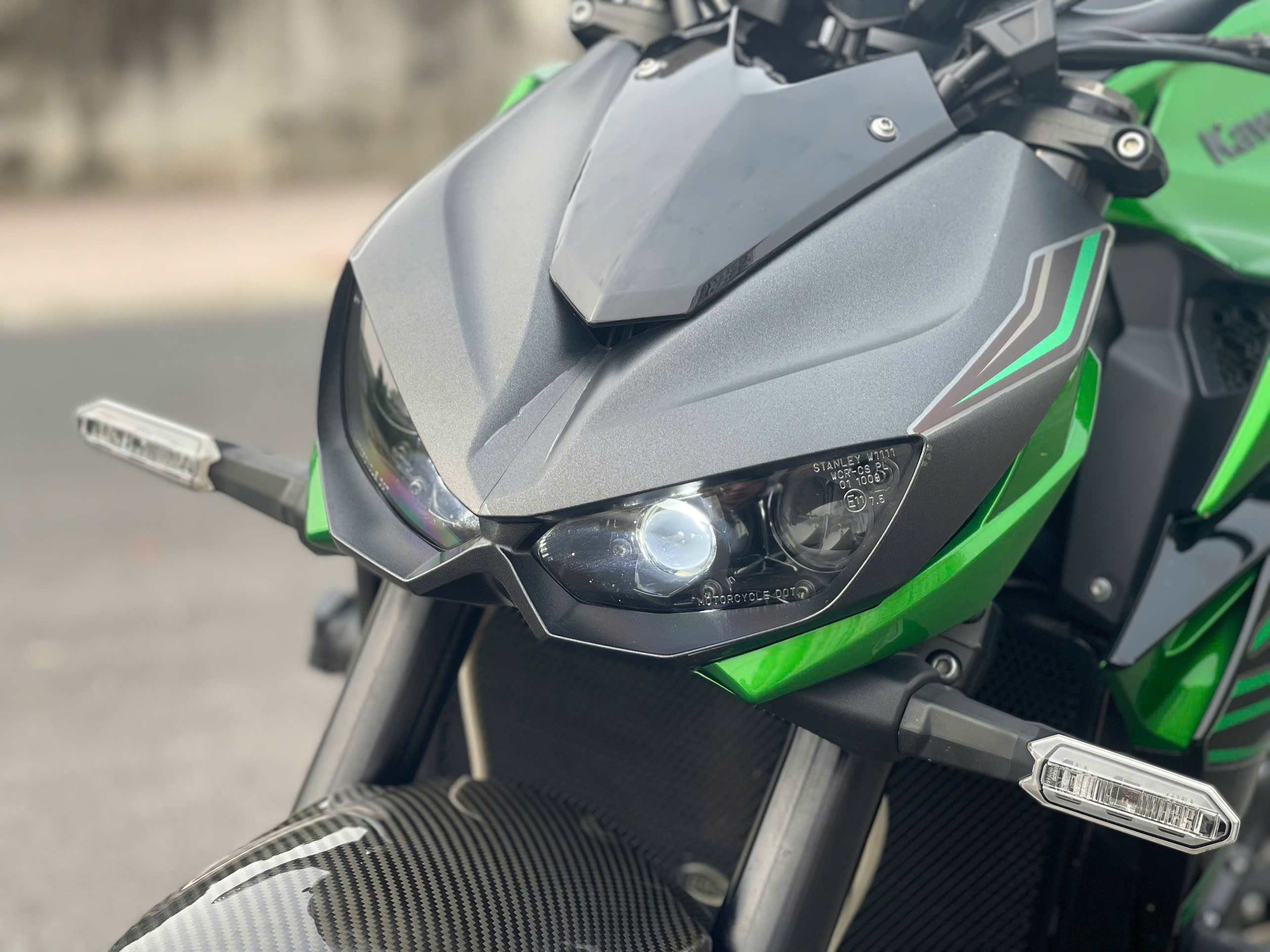 Kawasaki Z1000R 2022